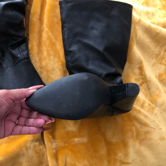 2 Black Boots 1 Suede and 1 leather - Picture 2 of 11